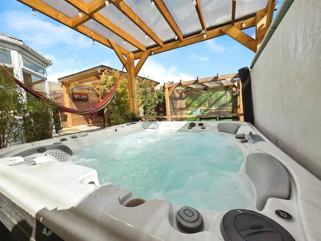 Hot Tub